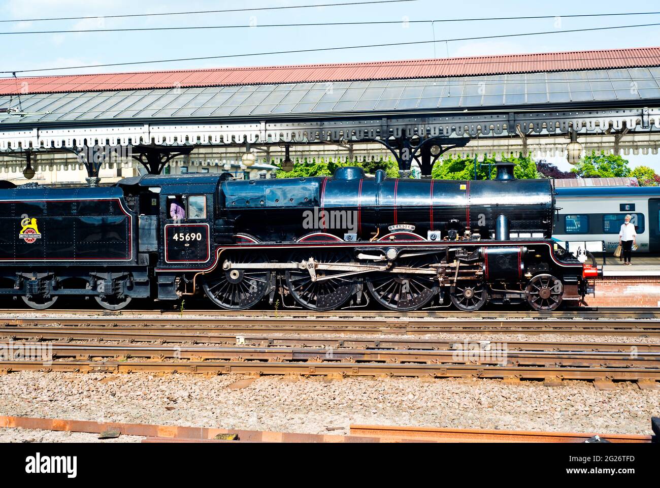 Jubille Class No 45690 Leander pulls into York Railway Station, York, England, June 5th 2021 Stock Photo