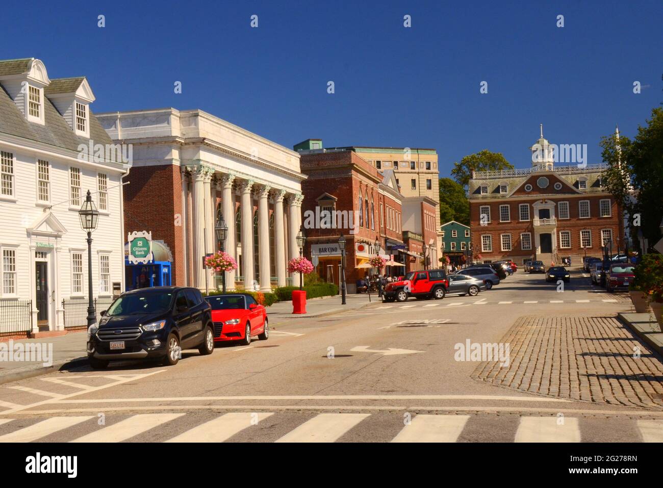 USA; NEWPORT, RHODE ISLAND; HISTORIC CITY CENTER; WASHINGTON SQUARE; OLD COLONY HOUSE (FORMER RHODE ISLAND CAPITOL) Stock Photo