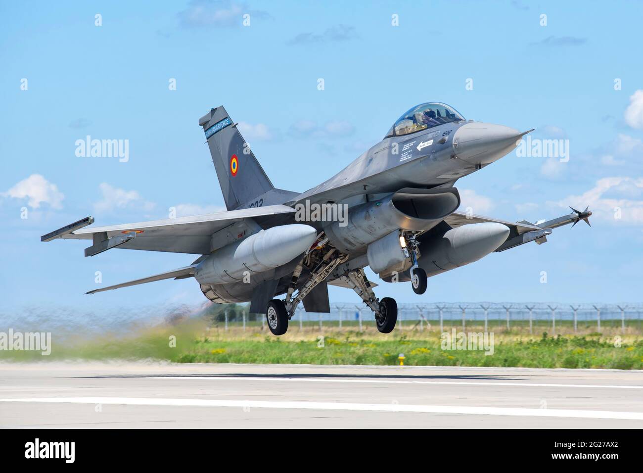 Romanian Air Force F 16am Fighting Falcon Taking Off Stock Photo Alamy