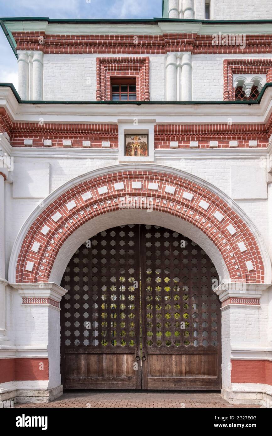 The Front Gate at the Kolomenskoye, summer day. UNESCO World Heritage ...