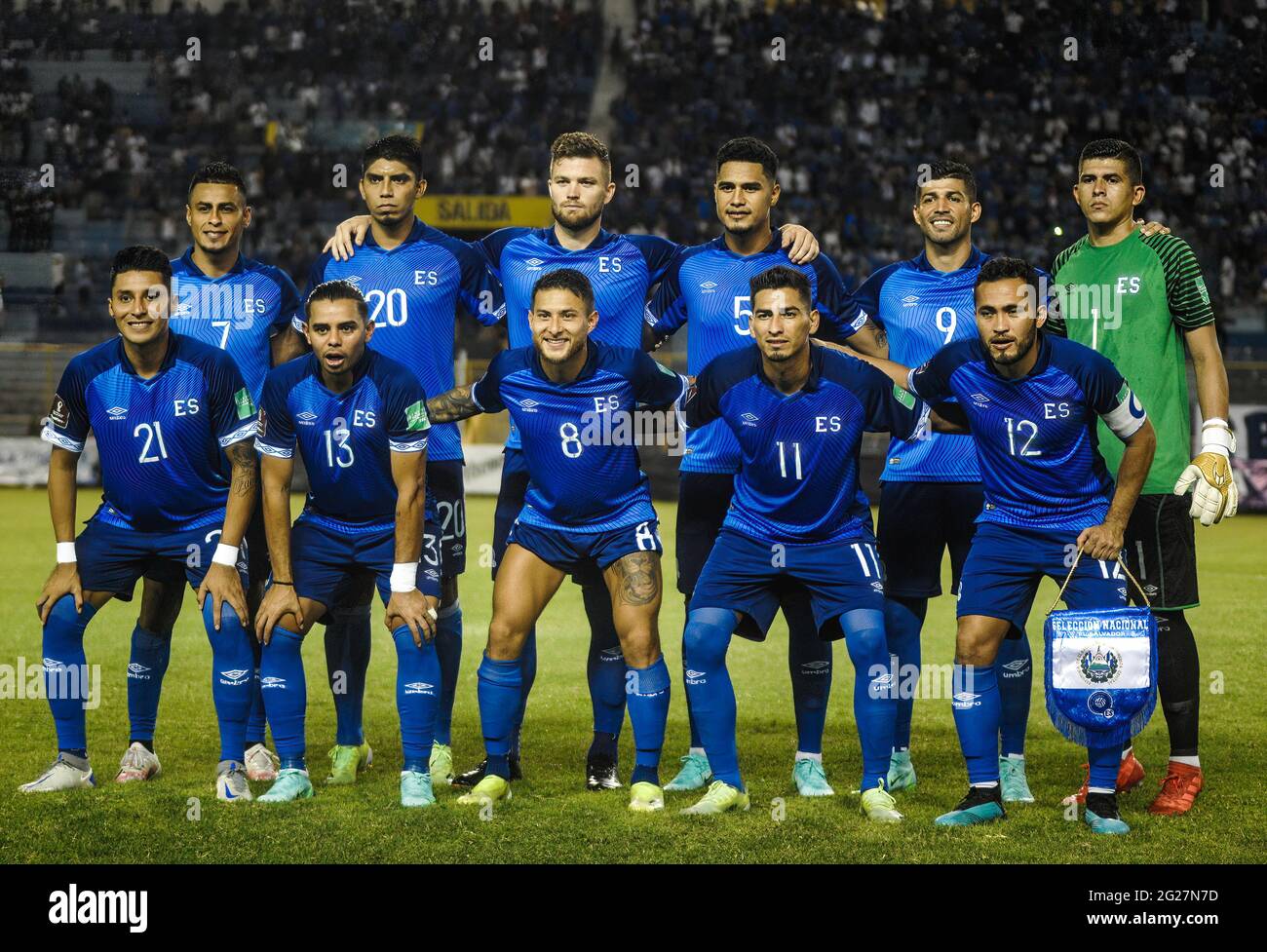 El salvador team group hires stock photography and images Alamy