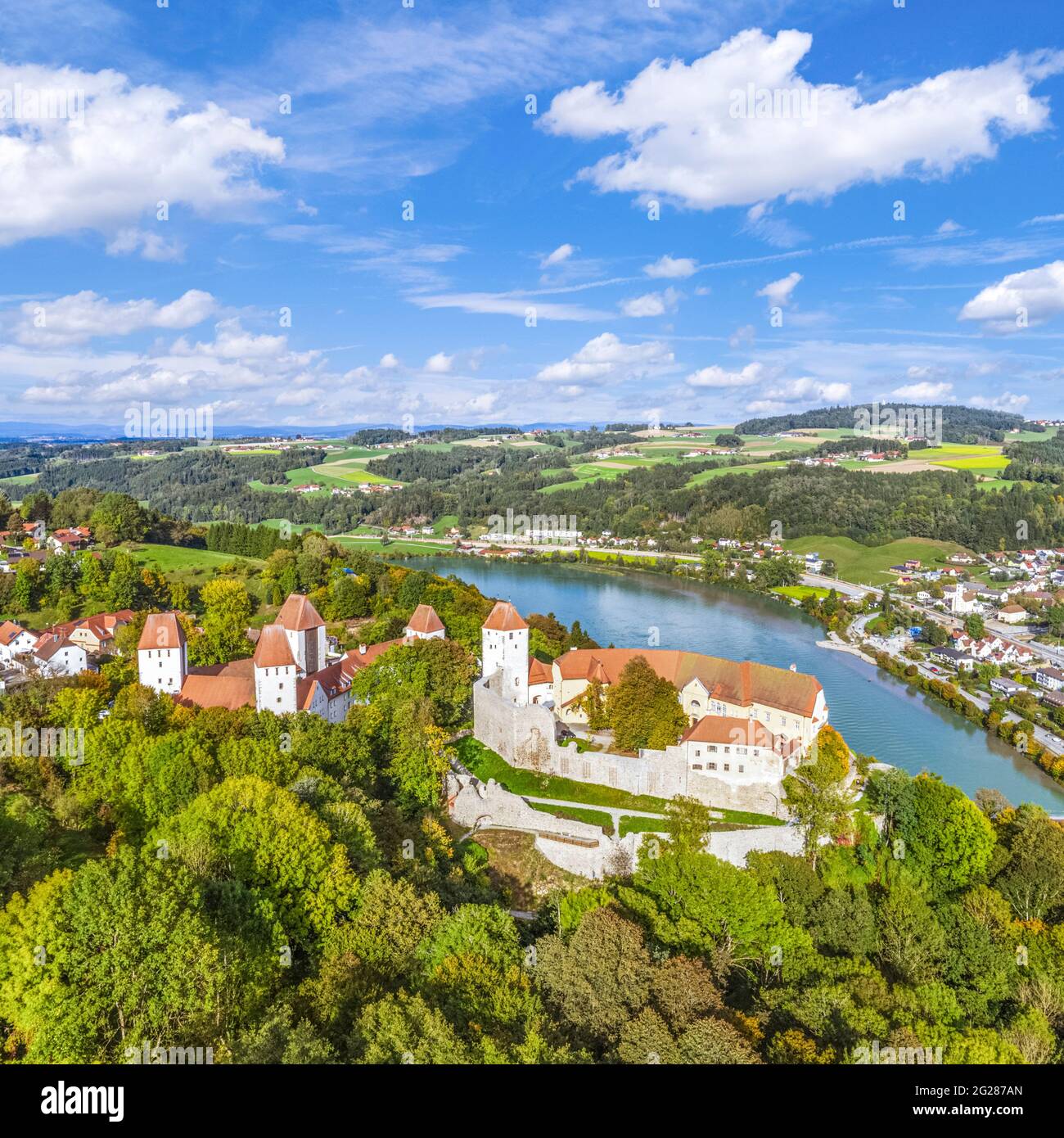 View of Neuburg am Inn Castle in the Donau-Wald region in the district of Passau, on the border with (Upper) Austria. Stock Photo