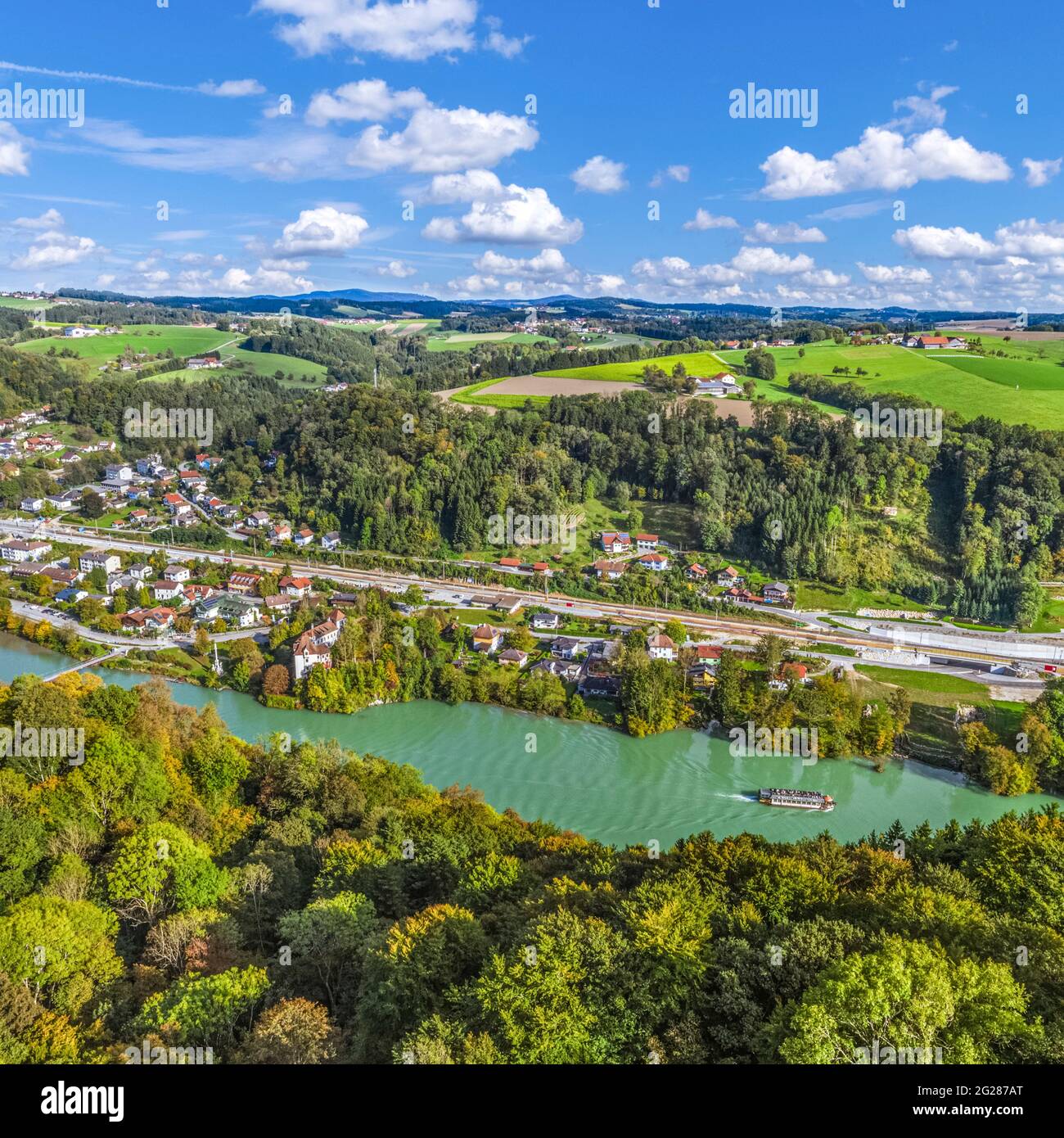 View of Wernstein Castle on the Inn River in Upper Austria, on the border with Lower Bavaria near Passau. Stock Photo
