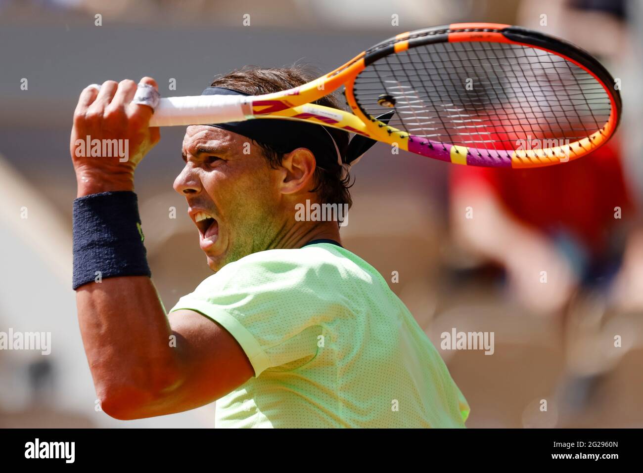 Paris, France. 09th June, 2021. Tennis: Grand Slam/ATP Tour - French Open, men's singles, quarter-finals, Nadal (Spain) - Schwartzmann (Argentina). Rafael Nadal is in action. Credit: Frank Molter/dpa/Alamy Live News Stock Photo