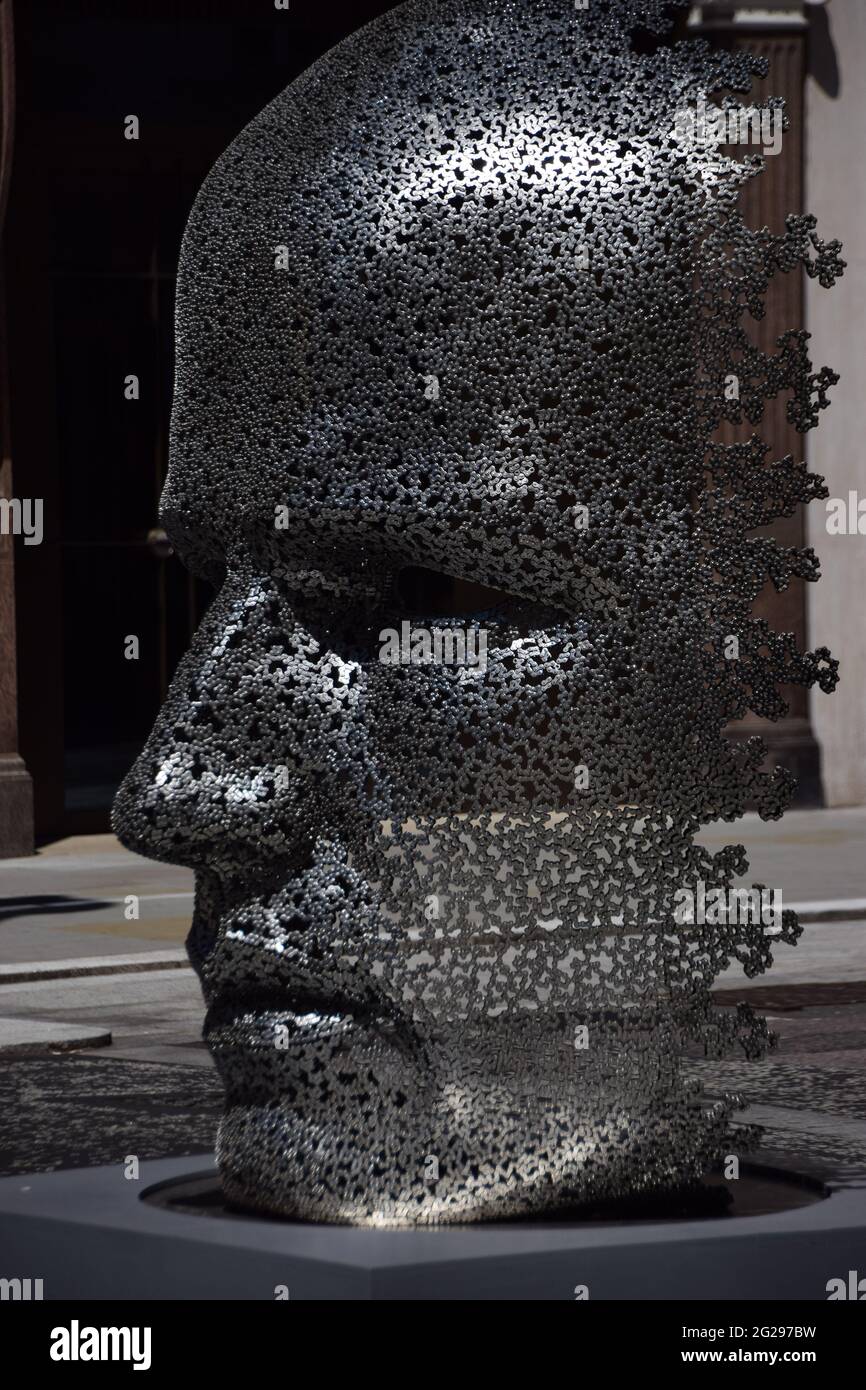 London United Kingdom 9th June 21 The Sculpture Meditation 626 By Seo Young Deok In Bond Street Part Of The Mayfair Sculpture Trail 21 Credit Vuk Valcic Alamy Live News Stock Photo Alamy