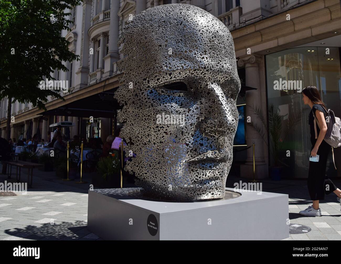 Mayfair sculpture trail 2021 hires stock photography and images Alamy