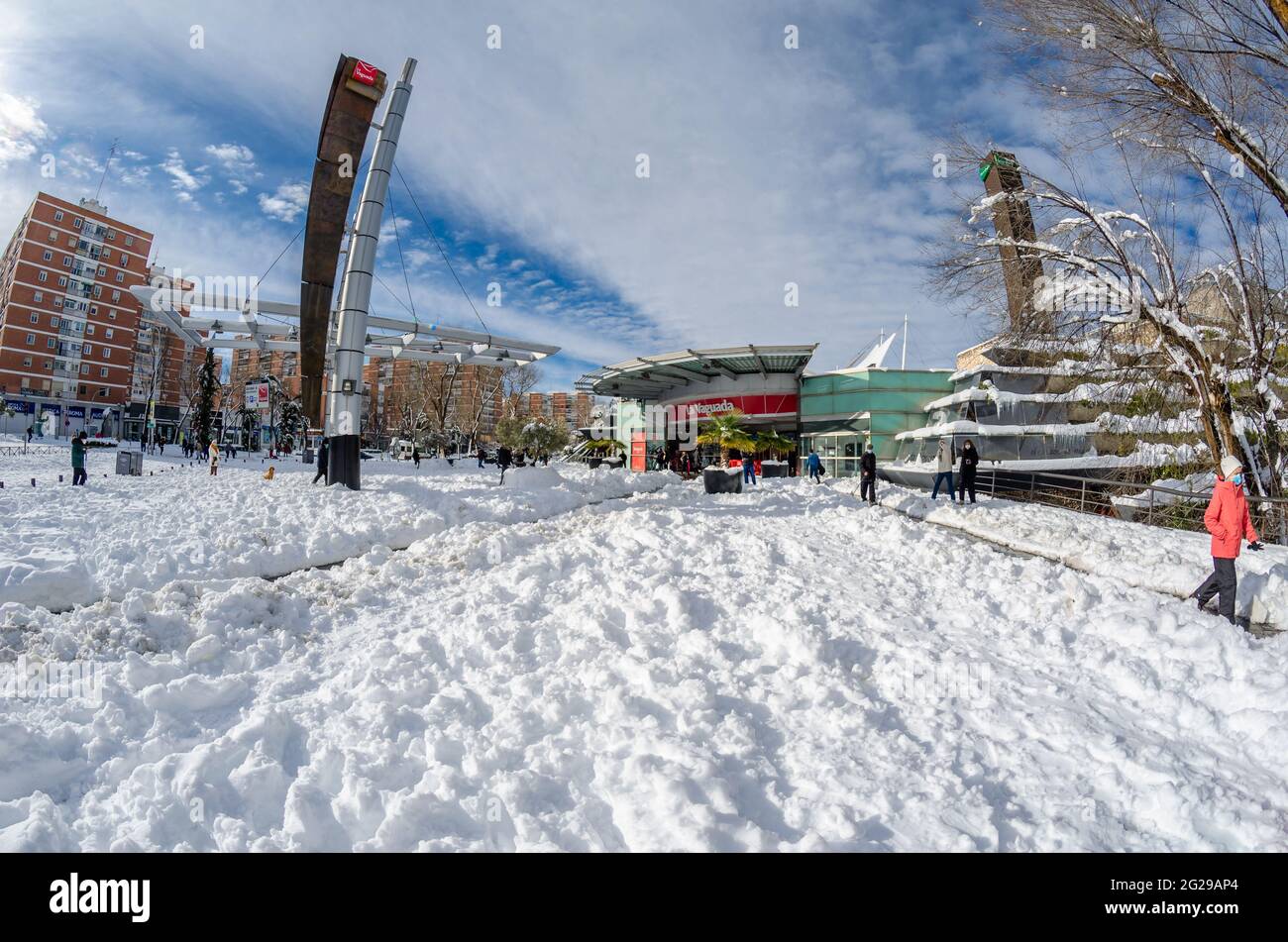 MADRID, SPAIN – JANUARY 10, 2021: La Vaguada Shopping Center seen after  Storm “Filomena”, the heaviest snowfall in 50 years in Madrid, Spain Stock  Photo - Alamy