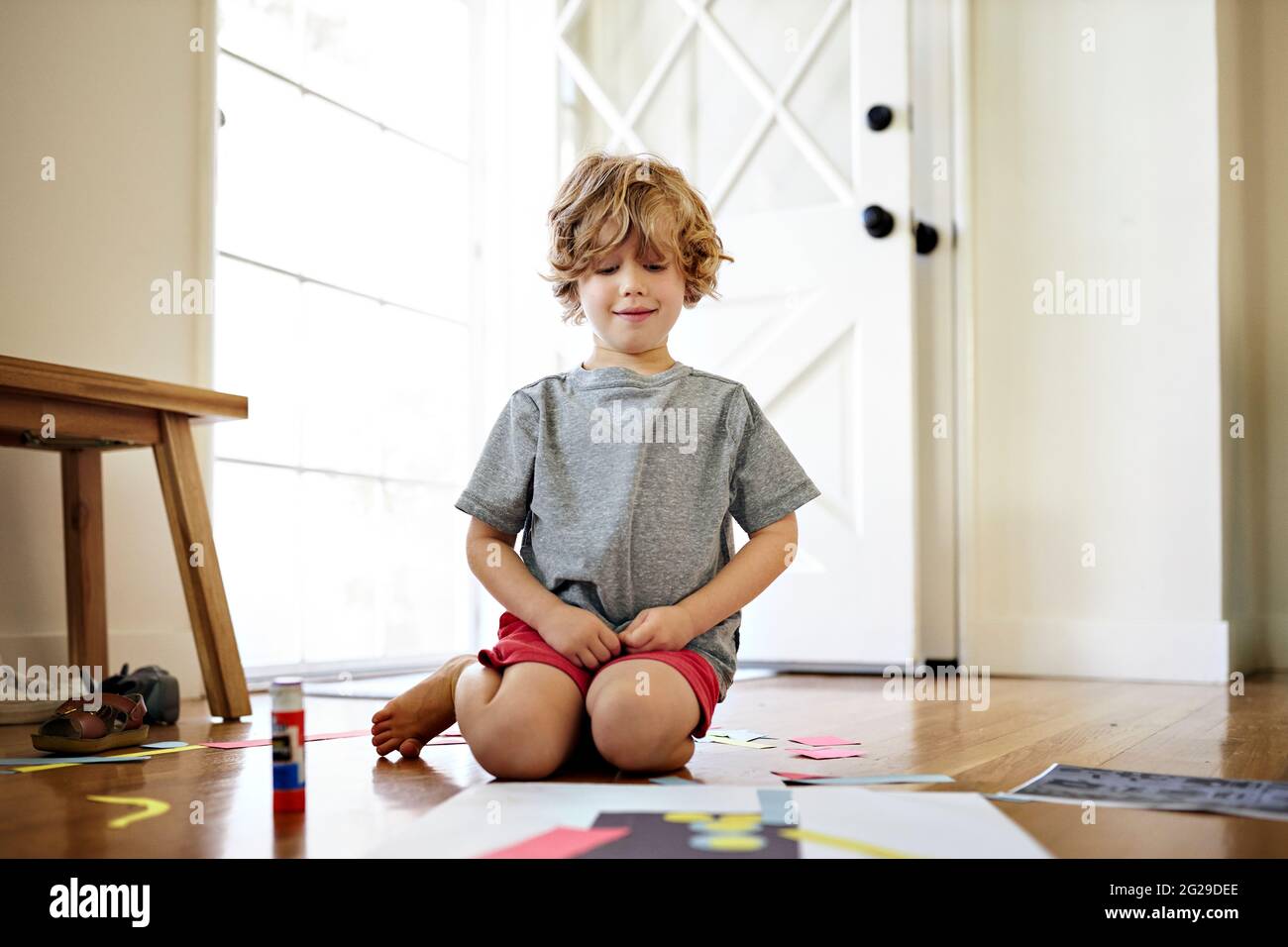 Cute boy smiling home boys hi-res stock photography and images - Alamy