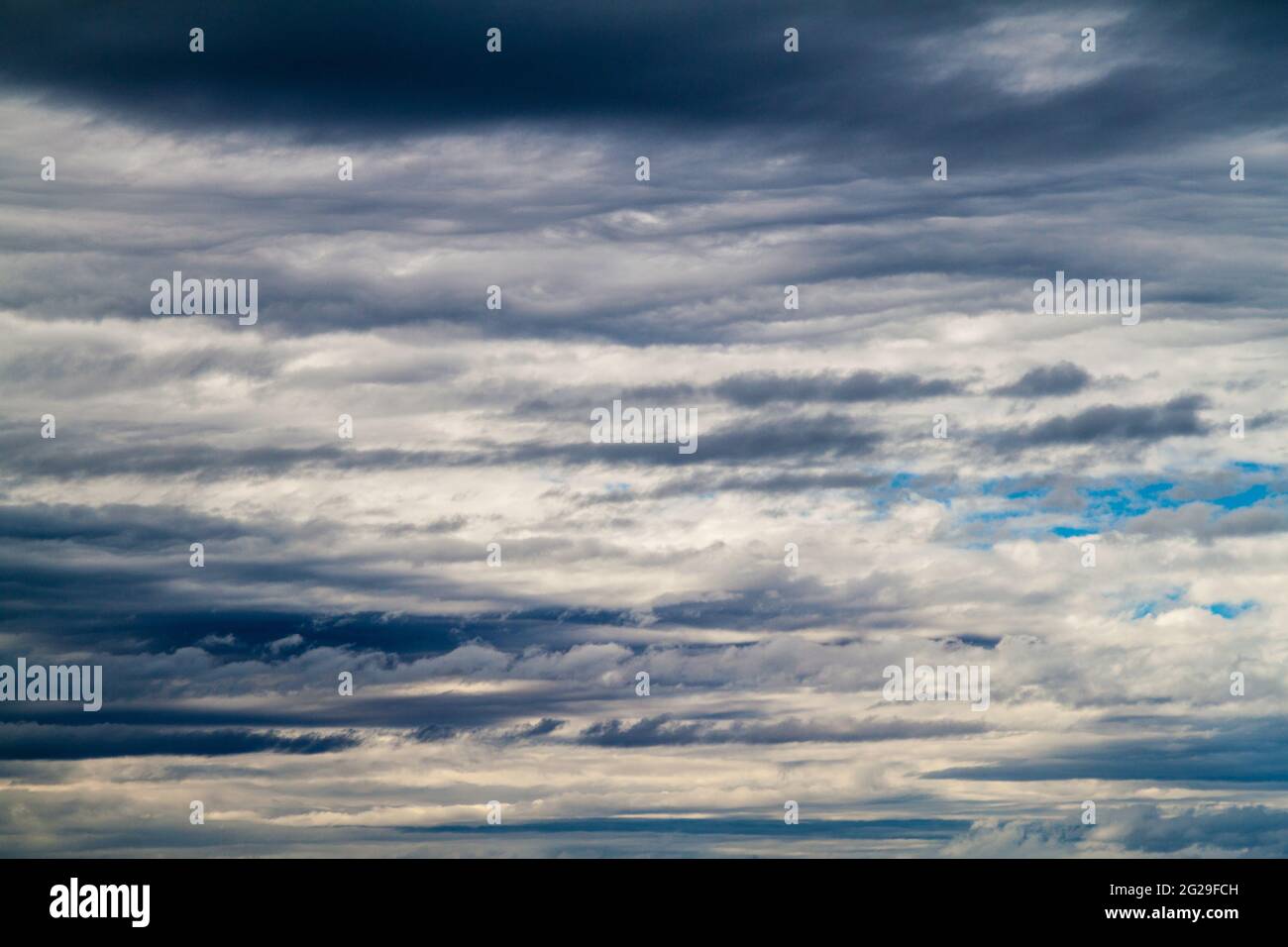 Overcasted Sky grey cloud overcast hi-res stock photography and images - Alamy