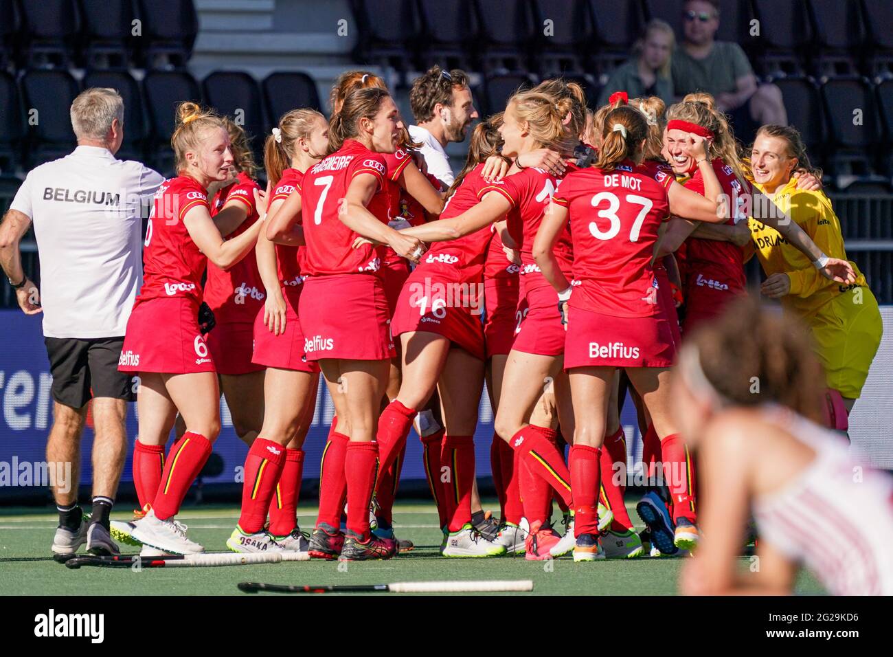 AMSTELVEEN, NETHERLANDS - JUNE 9: Team Belgium celebrating advance, promotion during the Euro Hockey Championships match between Belgium and England at Wagener Stadion on June 9, 2021 in Amstelveen, Netherlands (Photo by Jeroen Meuwsen/Orange Pictures) Stock Photo