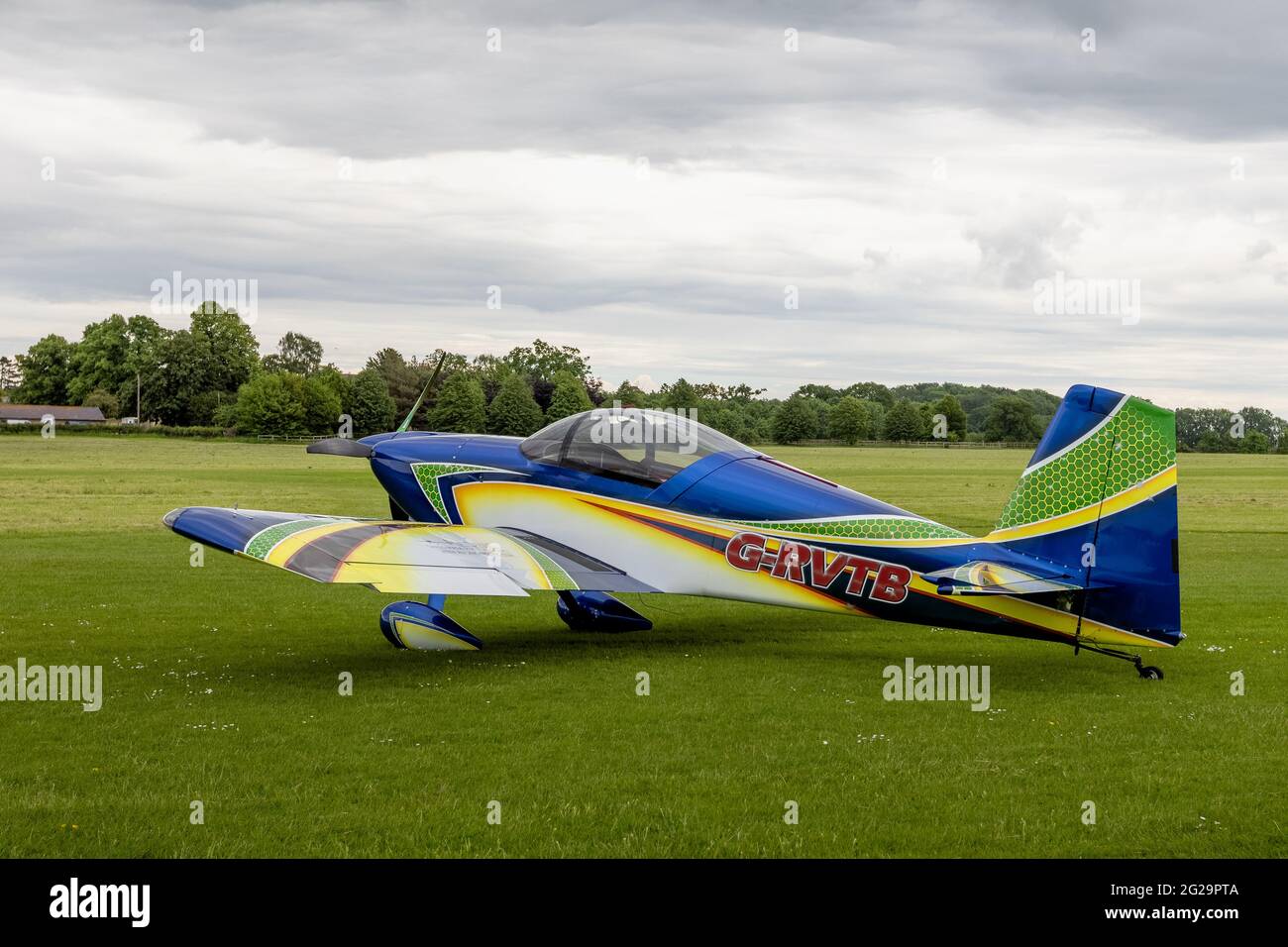 Vans RV-7 (G-RVTB) aircraft at Old Warden Aerodrome Stock Photo - Alamy