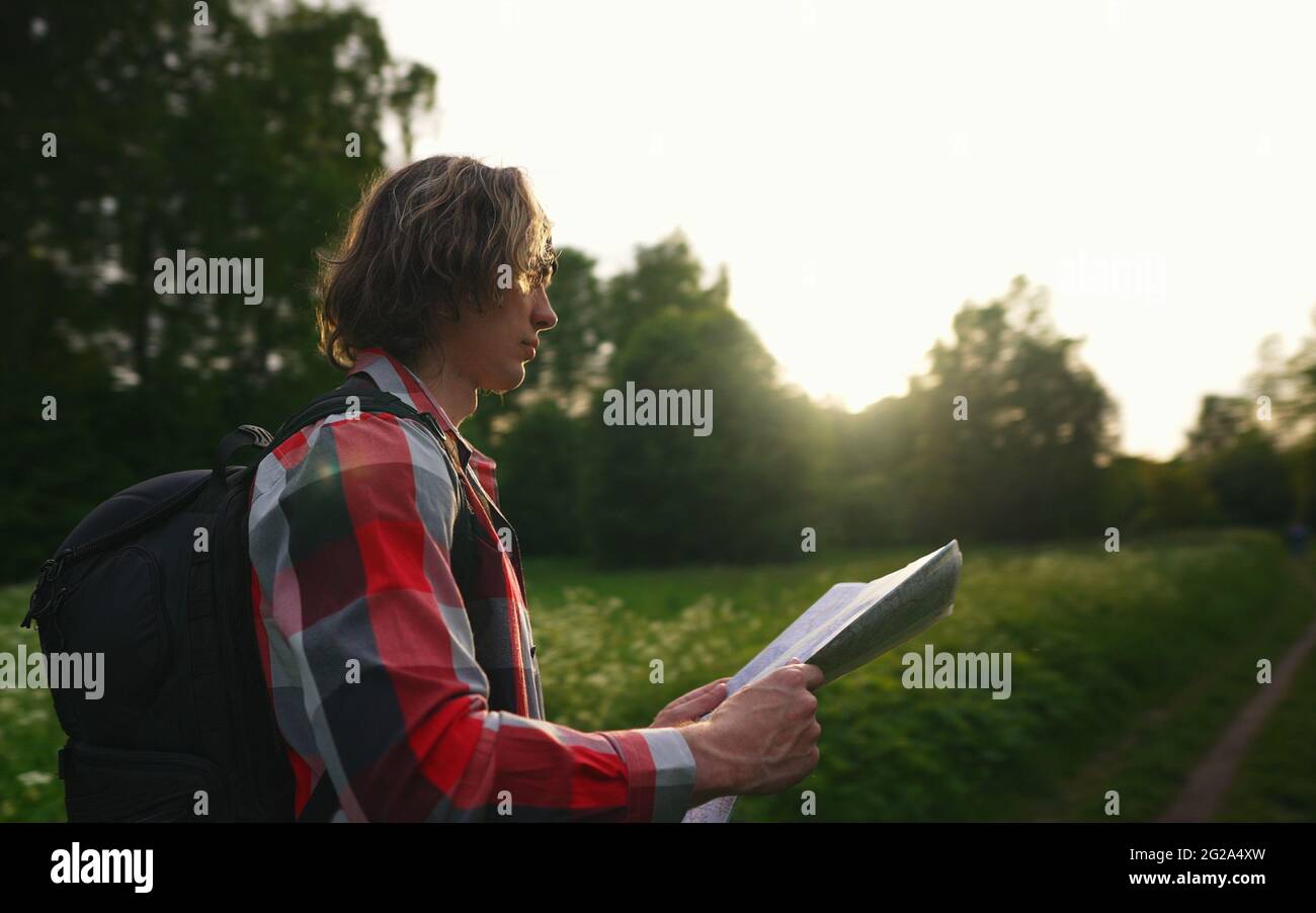 Lost tourist map backpack hi-res stock photography and images - Alamy