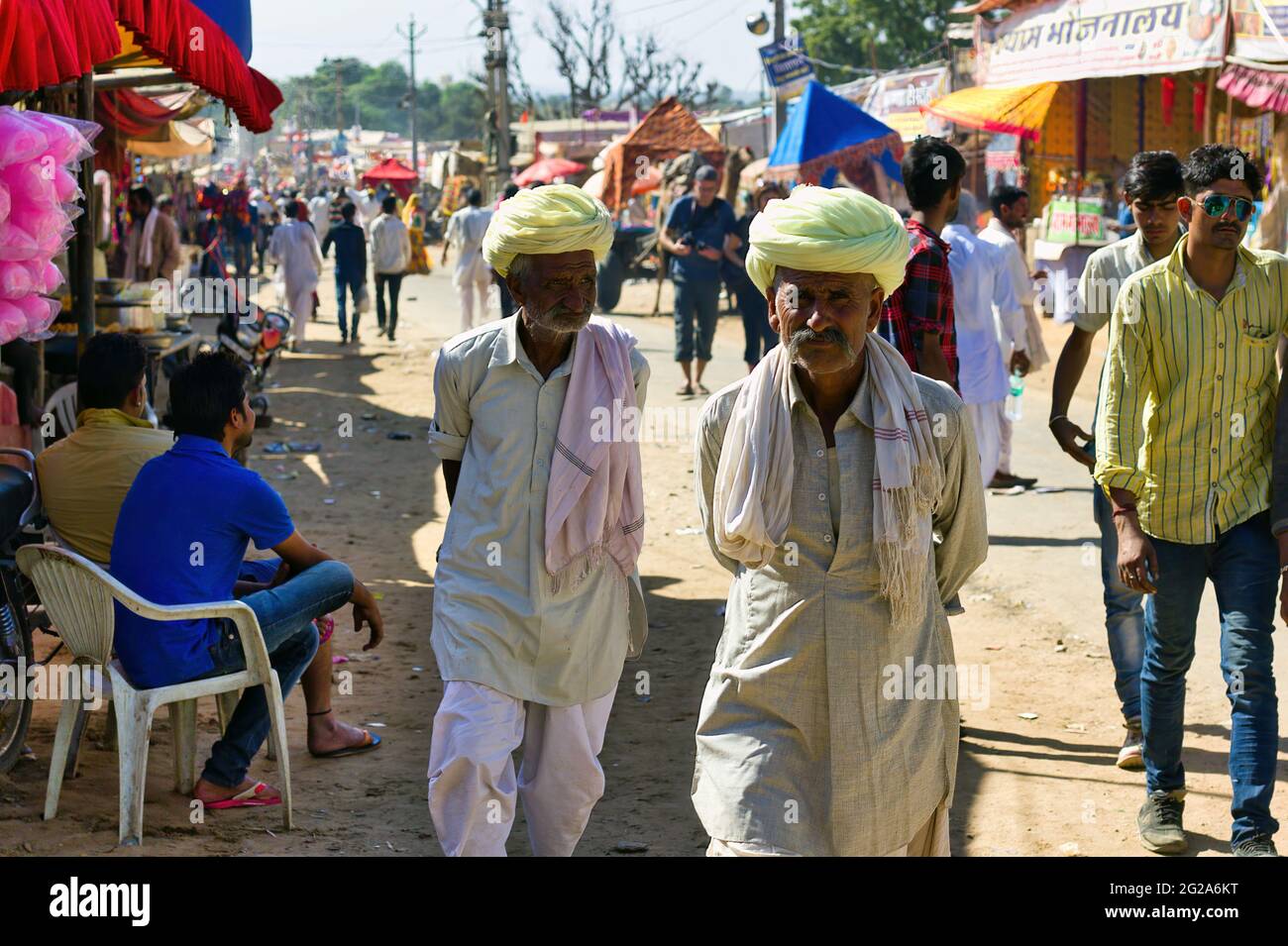 Indian farmer white turban in hi-res stock photography and images - Alamy
