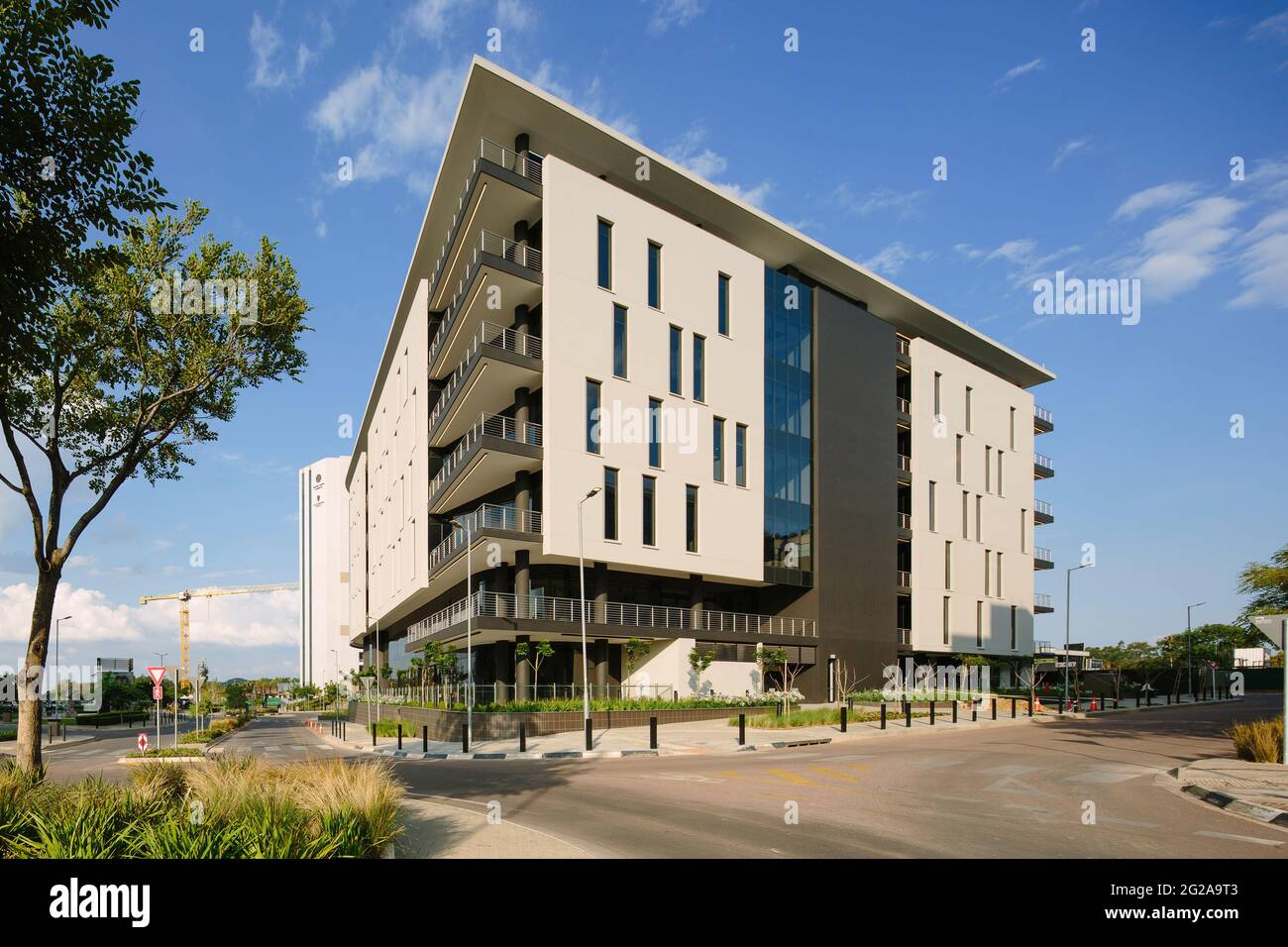 South exterior facade. Park Lane West, Pretoria, South Africa. Architect Boogertman + Partners