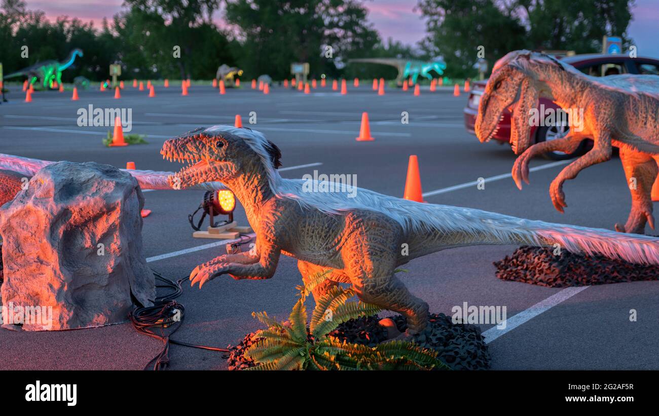 Large Carnivorous Bipedal Dinosaur High Resolution Stock Photography And Images Alamy