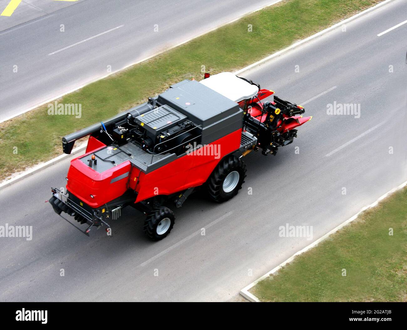 Lorry side dirt road hi-res stock photography and images - Alamy