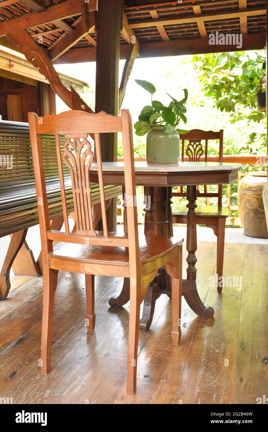 Inside gazebo hires stock photography and images Alamy