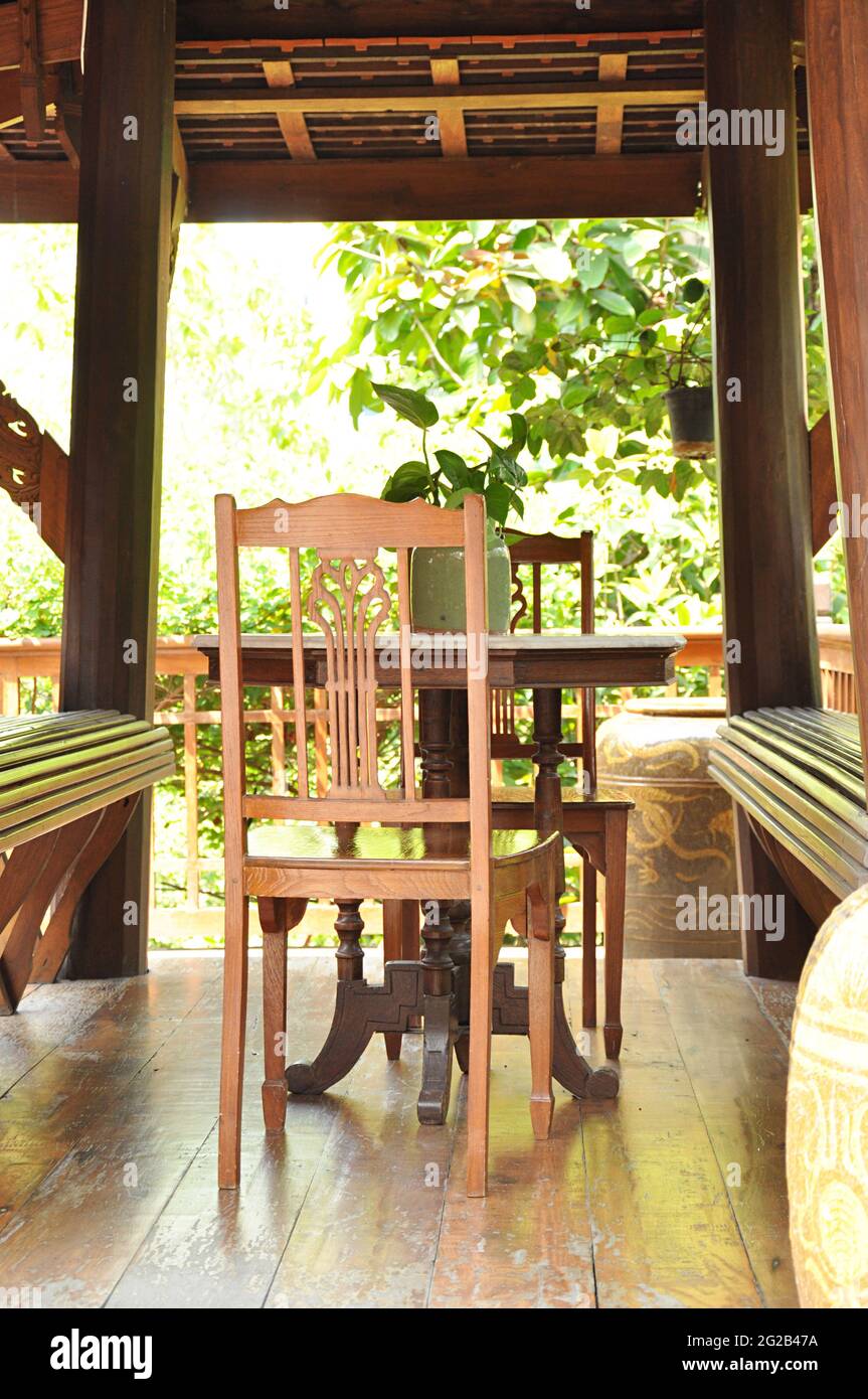 Inside gazebo hires stock photography and images Alamy