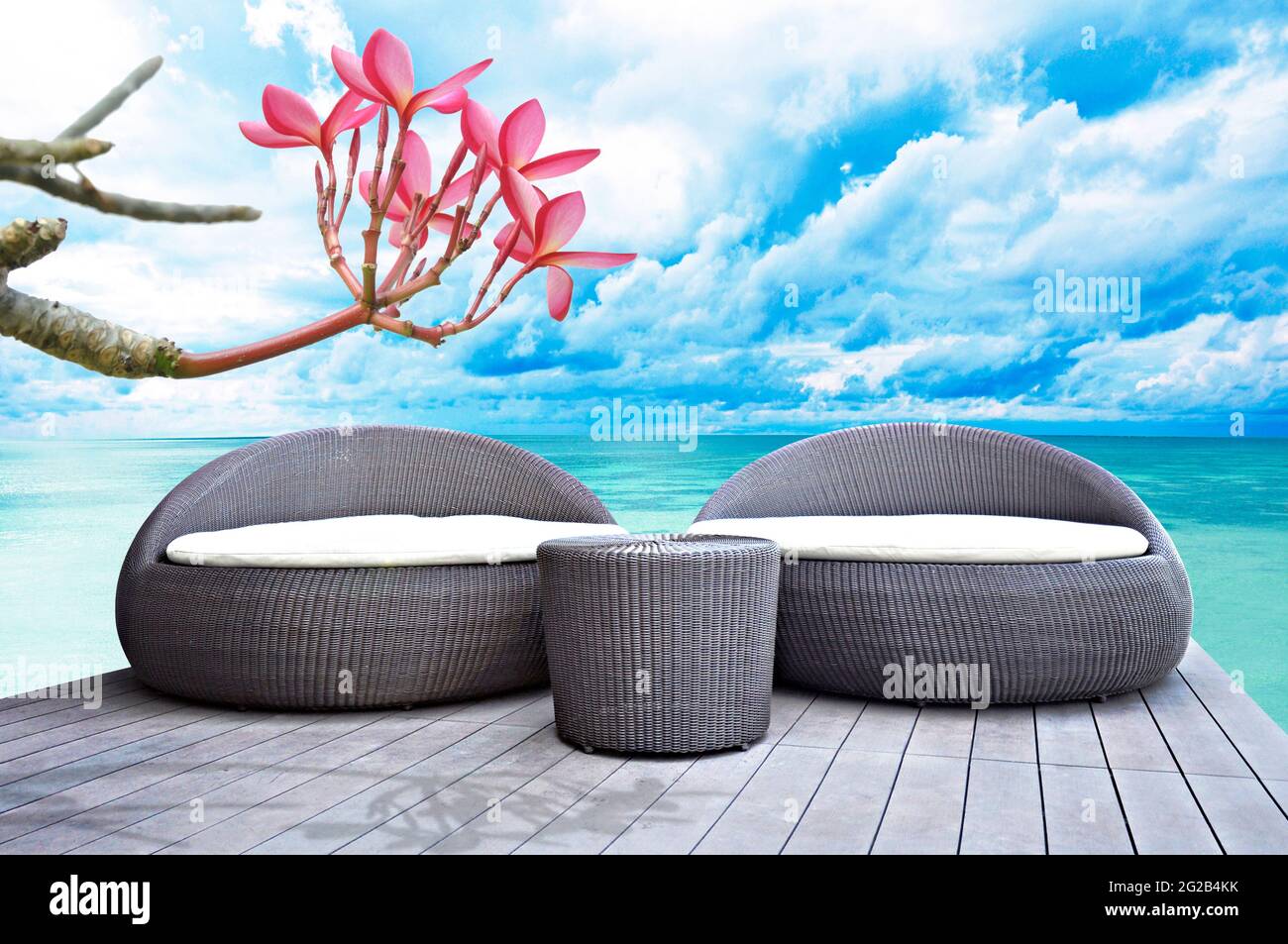 Lounge luxury bed hi-res stock photography and images - Alamy