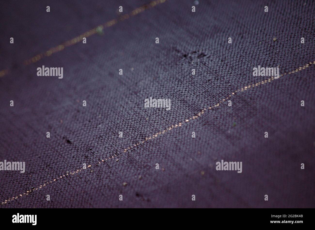 Wire mesh weaving hi-res stock photography and images - Alamy