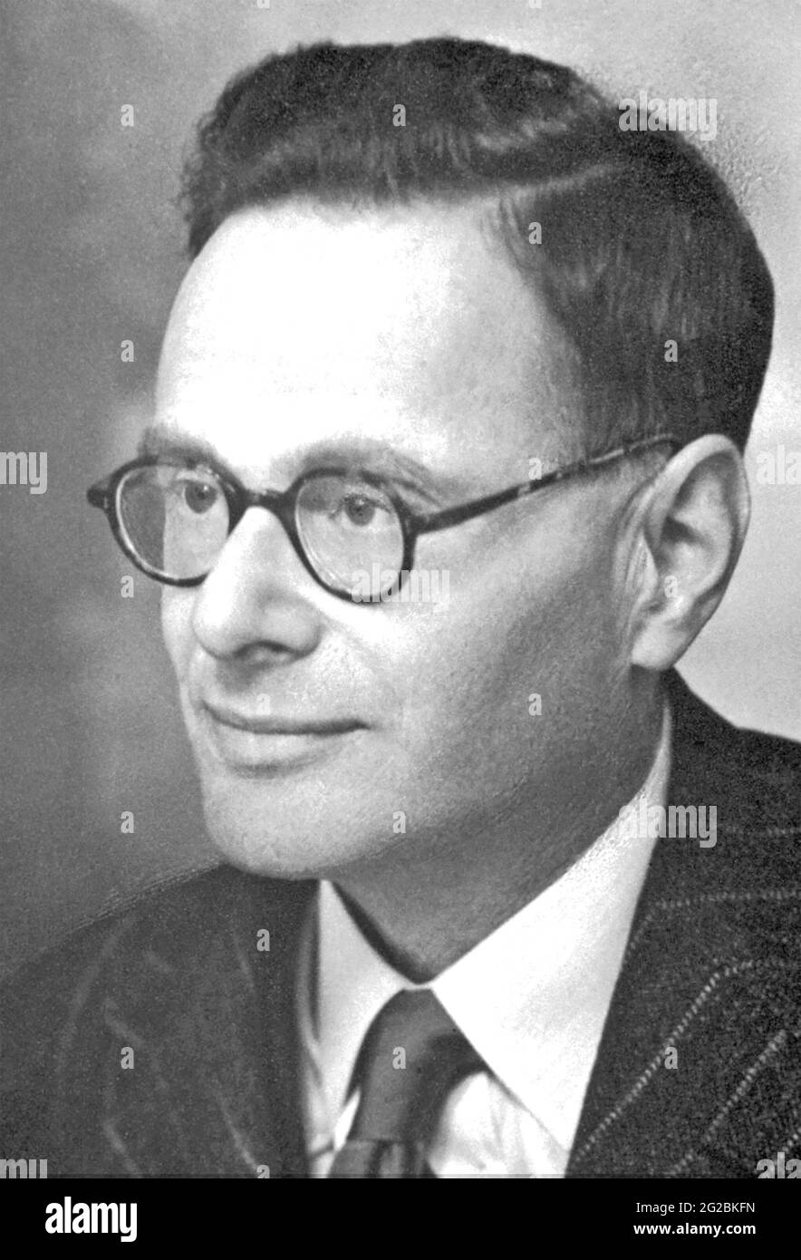 HANS KREBS (1900-1981) German-born British physician, biochemist and biologist, about 1953 Stock Photo