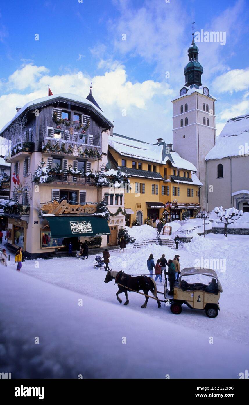 FRANCE. HAUTE-SAVOIE (74) VAL D'ARLY AND MONT-BLANC COUNTRY. MEGEVE  SKI RESORT. SLEIGH-RIDE Stock Photo