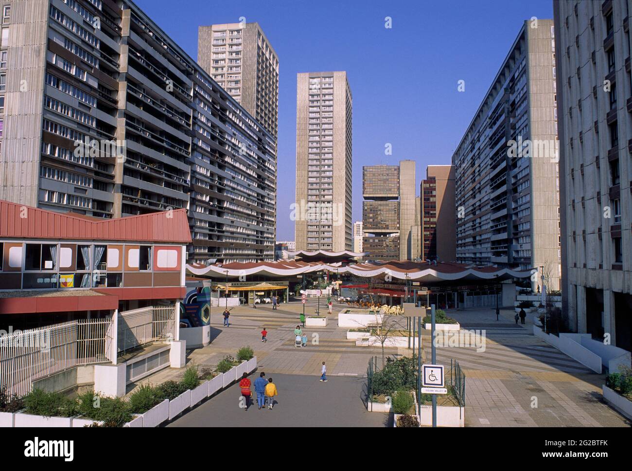 FRANCE. PARIS (75) 13 TH ARR. CHINATOWN. THE OLYMPIADES. RESTAURANT Stock Photo