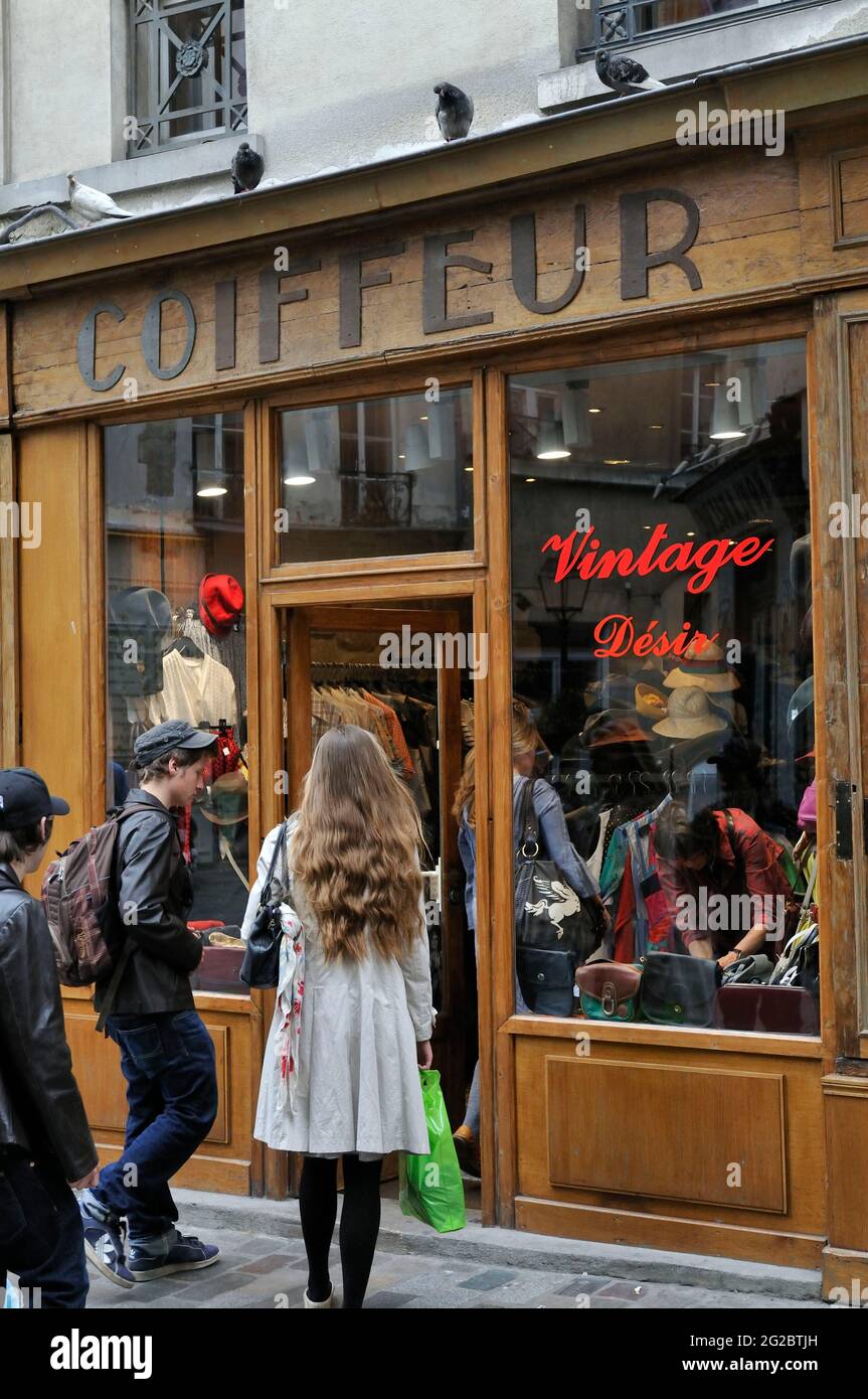 Vintage Store Fronts Hi res Stock Photography And Images Alamy