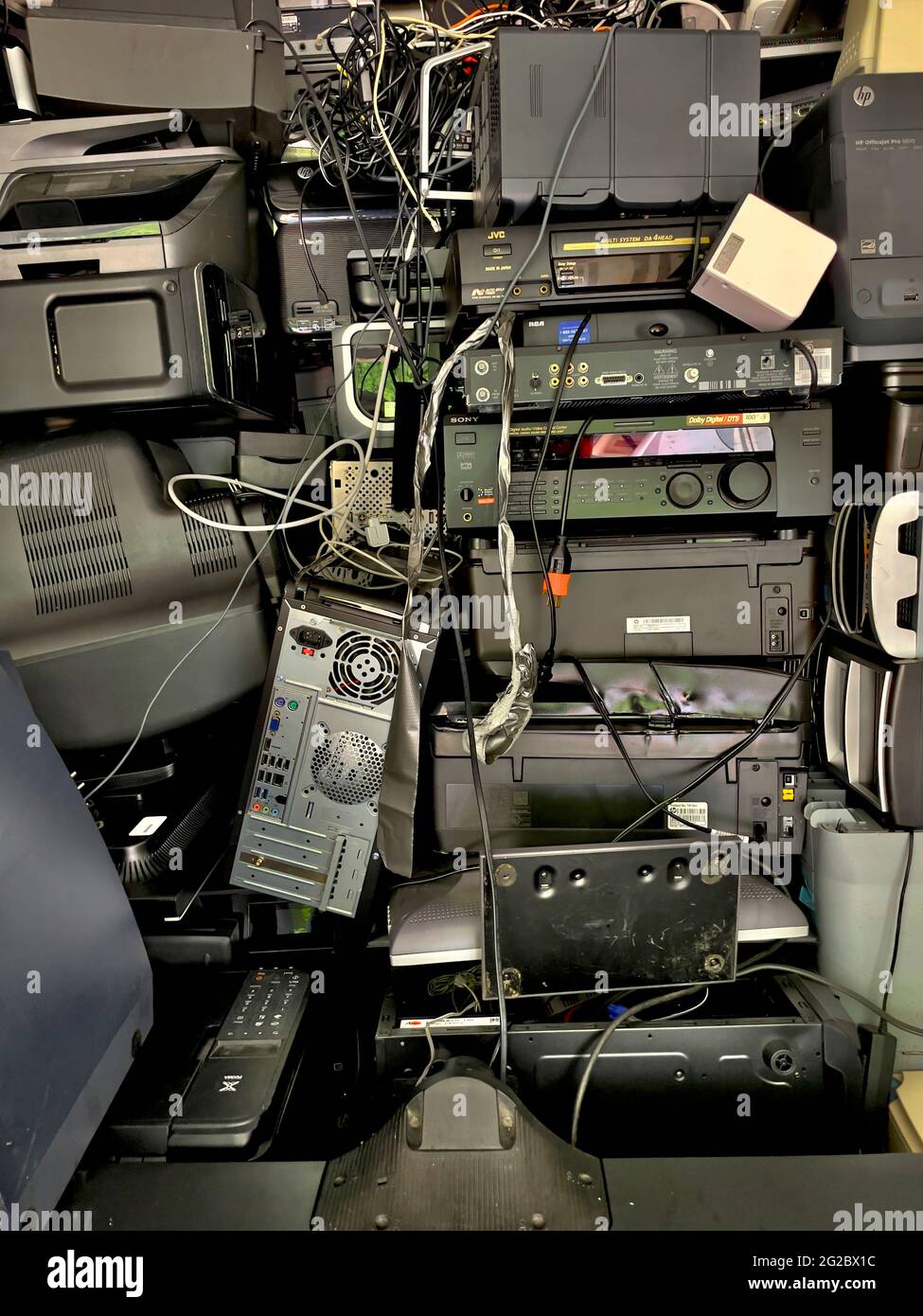 eCycle center for electronics in Millburn, NJ, USA.  Collection center for old computers, TVs and other large electronics. Stock Photo