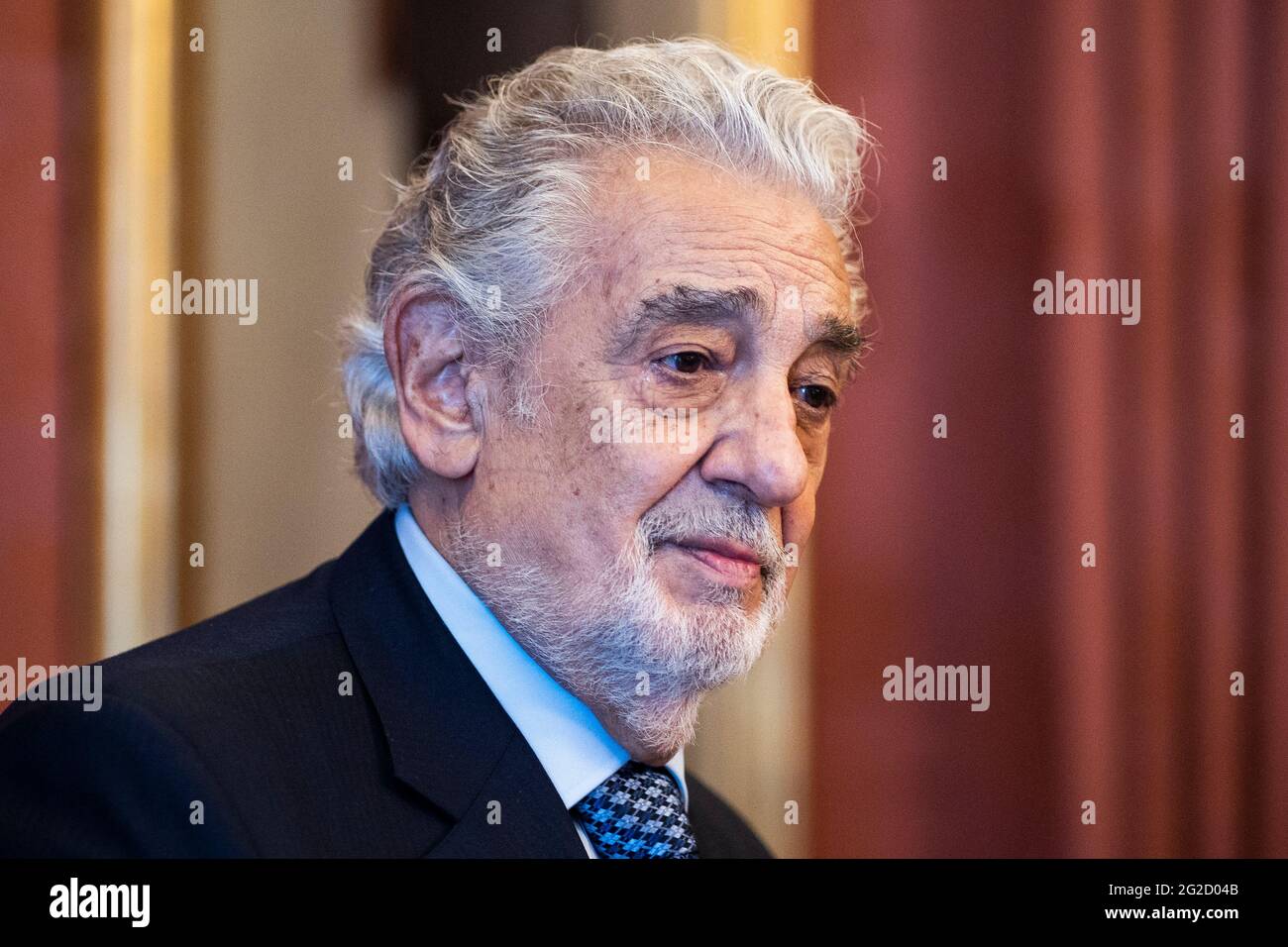 The tenor Placido Domingo makes a speech as he receives the title of 'Honorary Ambassador of the World Heritage of Spain' at the Teatro Real, Madrid. Domingo receives this title coinciding with his return to Spain to perform at two concerts, in Madrid and Marbella. The emblem is given to him by the association ADIPROPE (Association for the Diffusion and Promotion of the World Heritage of Spain), dedicated to caring for and promoting knowledge of Spain's World Heritage. Stock Photo