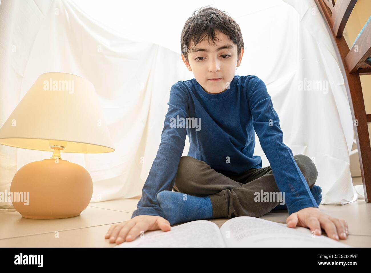 6 year old boy hi-res stock photography and images - Alamy