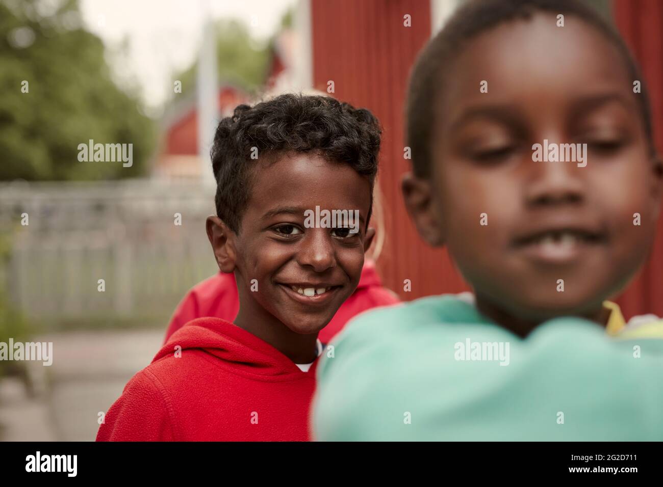 Dark skin boy hi-res stock photography and images - Alamy