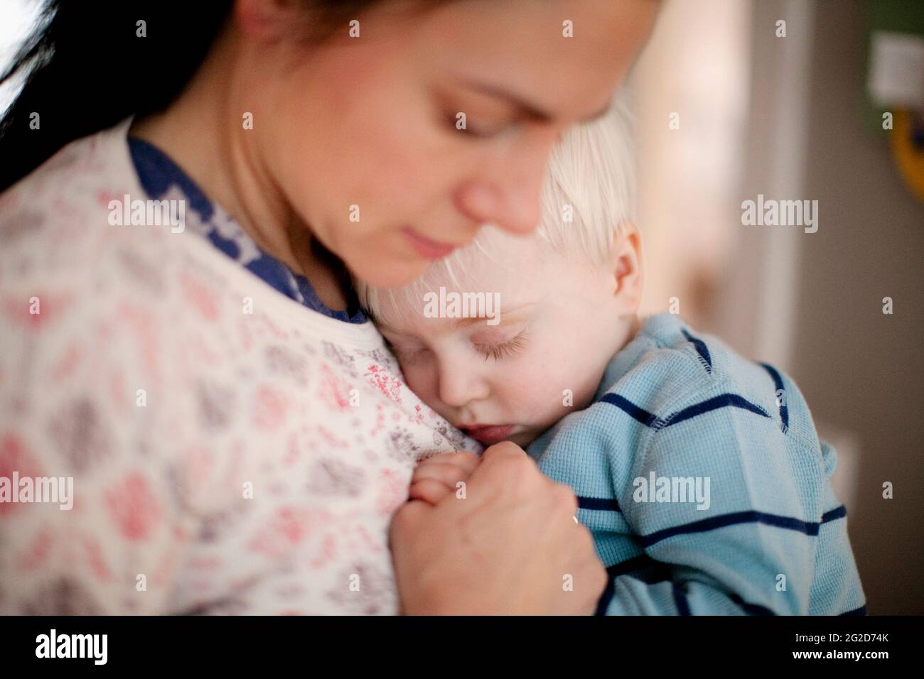 Mother son sleeping together hires stock photography and images Alamy