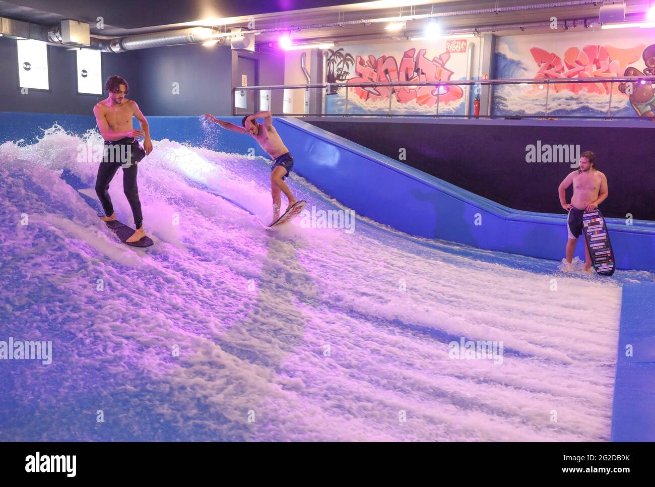WAVE IN PARIS THE FIRST INDOOR STATIC SURF WAVE FACILITY Stock Photo