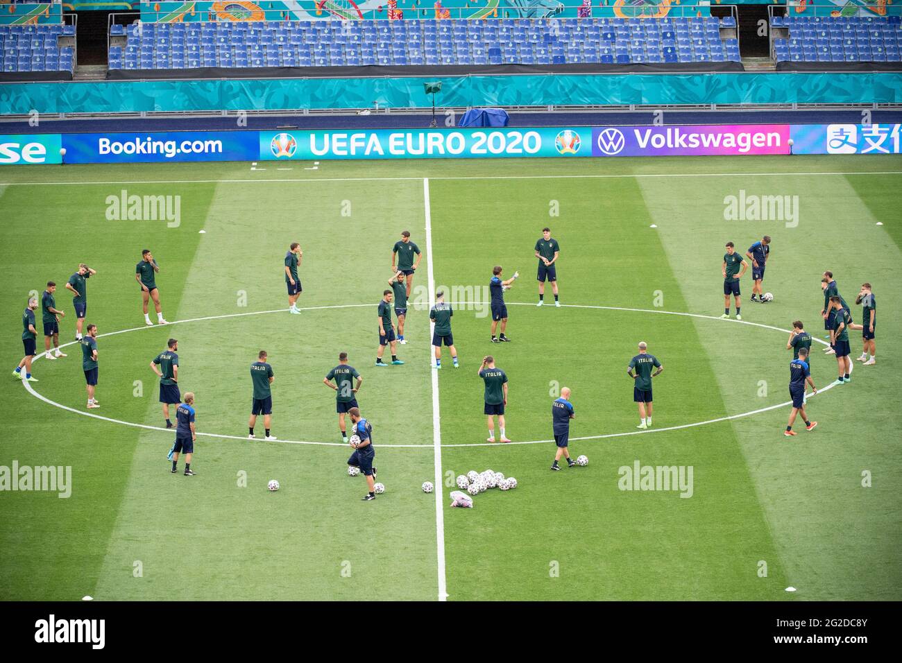 Rome, Italy. 10th June, 2021. Football: European Championship, Italy national team, training at the Olympic Stadium in Romee. The players of Italy are warming up. Credit: Matthias Balk/dpa/Alamy Live News Stock Photo