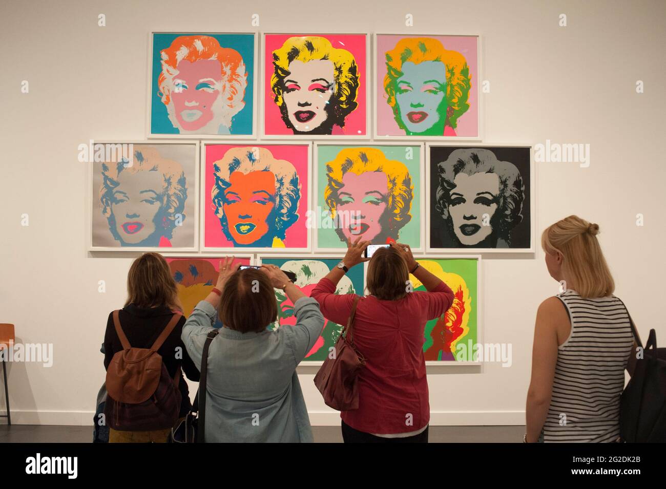 Andy warhol paintings hi-res stock photography and images - Alamy
