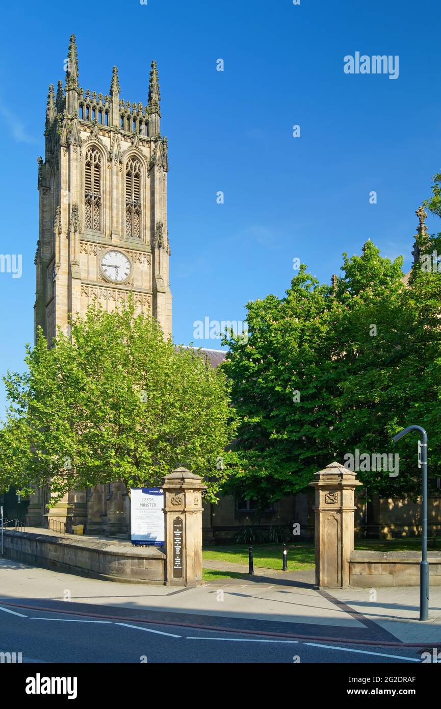 UK,West Yorkshire,Leeds,West Face of Leeds Minster Stock Photo