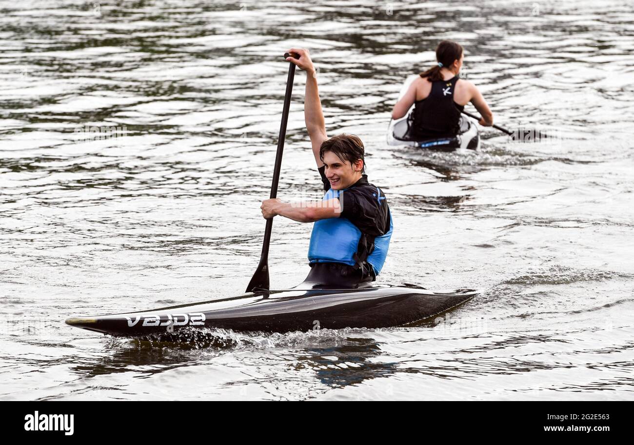 Canadian single kayak seen during the training.Rowers and canoeists train  on the Vistula River in Krakow as competitors use warm days to train in  open water Stock Photo - Alamy