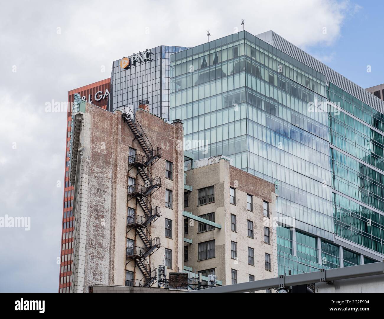 Pittsburgh, Pennsylvania, USA- May 12, 2021: Contrasting styles of architecture in downtown Pittsburgh, Pennsylvania Stock Photo