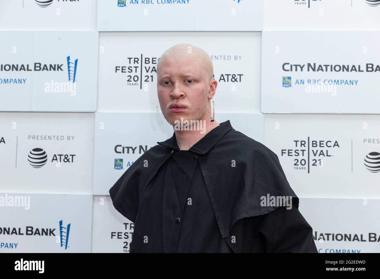 New York, United States. 10th June, 2021. Shaun Ross wearing coat by Vintage Trail Duster and shoes by Cowboy Boot USA poses at The Legend of the Underground premiere at Tribeca Film Festival at Waterfront Plaza, Battery Park City in New York on June 10, 2021. (Photo by Lev Radin/Sipa USA) Credit: Sipa USA/Alamy Live News Stock Photo