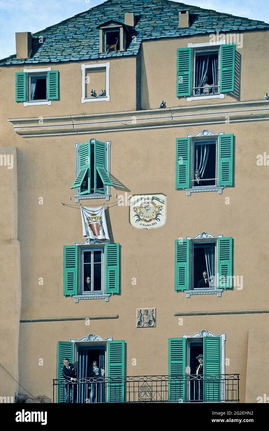 FRANCE. NORTHERN CORSICA (2B) CITY OF BASTIA . FRONT OF A BUILDING WITH TROMPE-L'OEIL PAINTING Stock Photo