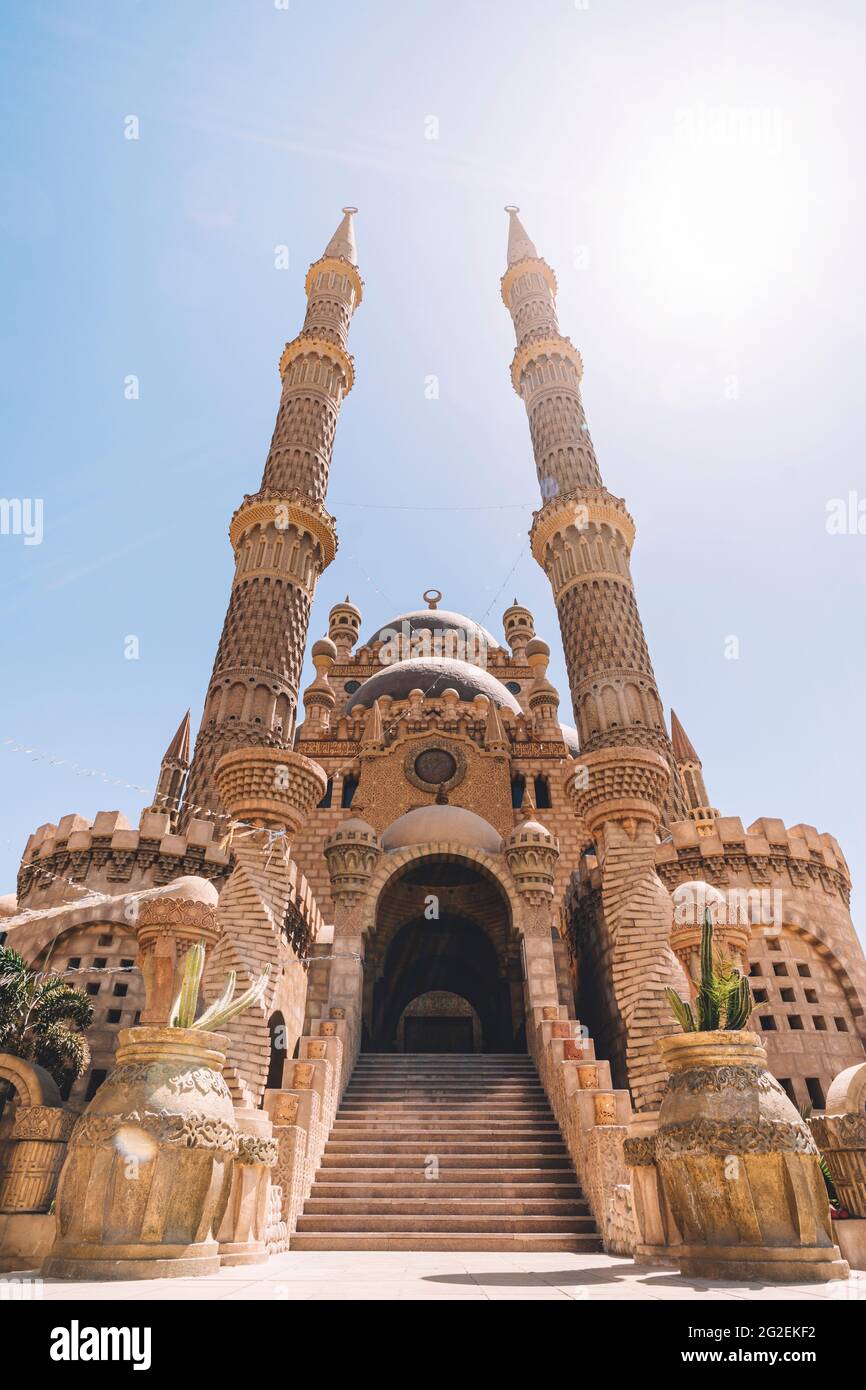 Al Mustafa Mosque in the Old Town of Sharm El Sheikh, Egypt. One of the main tourist attraction with magnificent architecture. vertical photo. Stock Photo