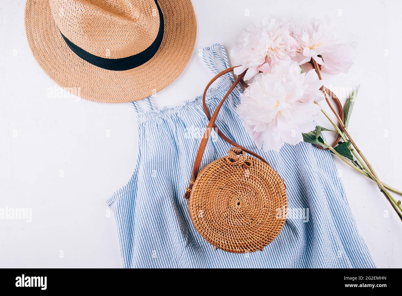 jackie kennedy light blue dress in Flowers is a classic fit and flare with pockets – Classic Girl published_date:2026-06-11T03:26:13Z Blue Dress Red Shoes Color:As Picture