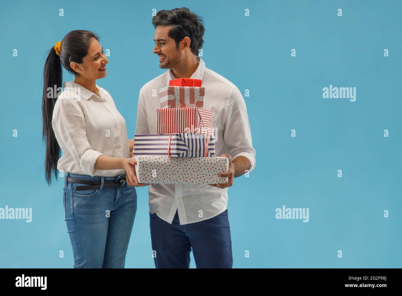 Asian couple holding hand other hi-res stock photography and images - Alamy
