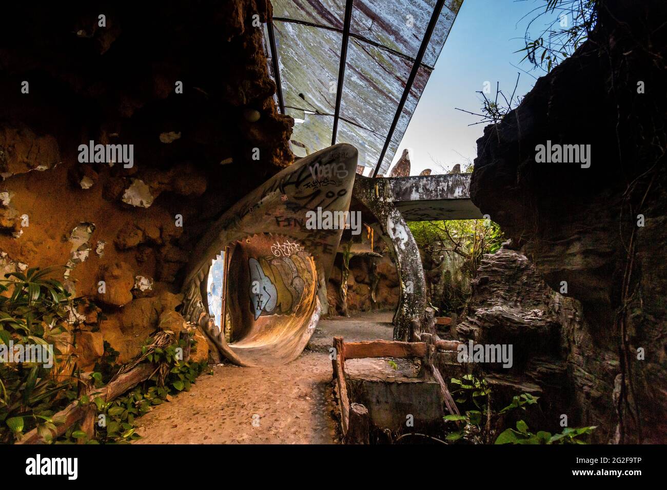 Image Thùy Tiên image beautiful image beautiful image beautiful image beautiful - Abandoned water park Thuy Tien Lake in Hue, Vietnam. Beautiful ...