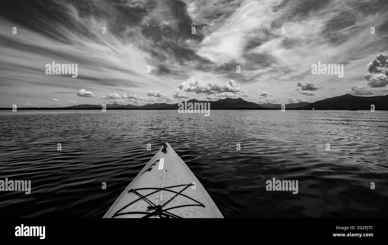 Kanutour am Chiemsee im Sommer Stock Photo