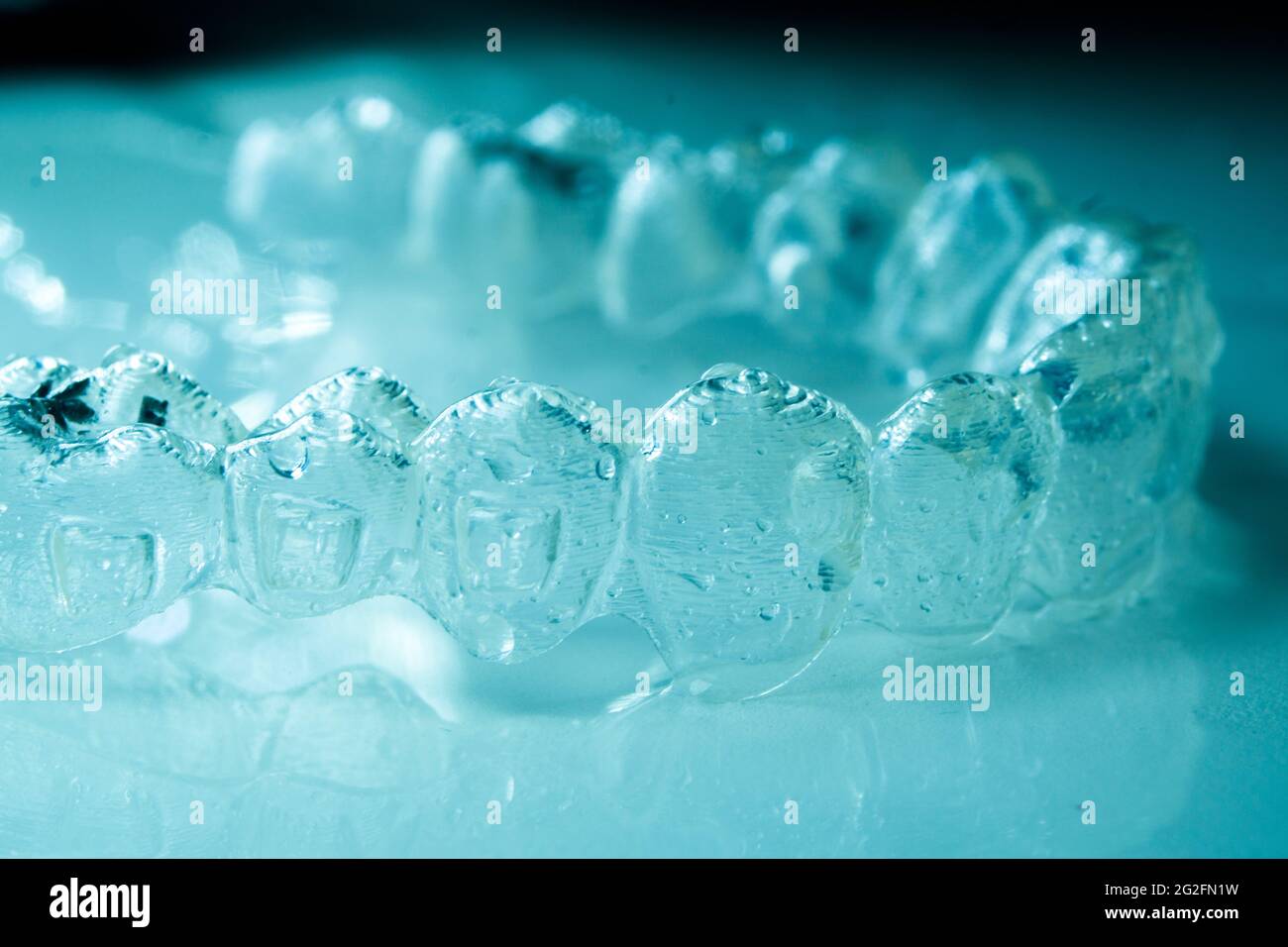 Modern invisible brackets aligner straighterners used to correct