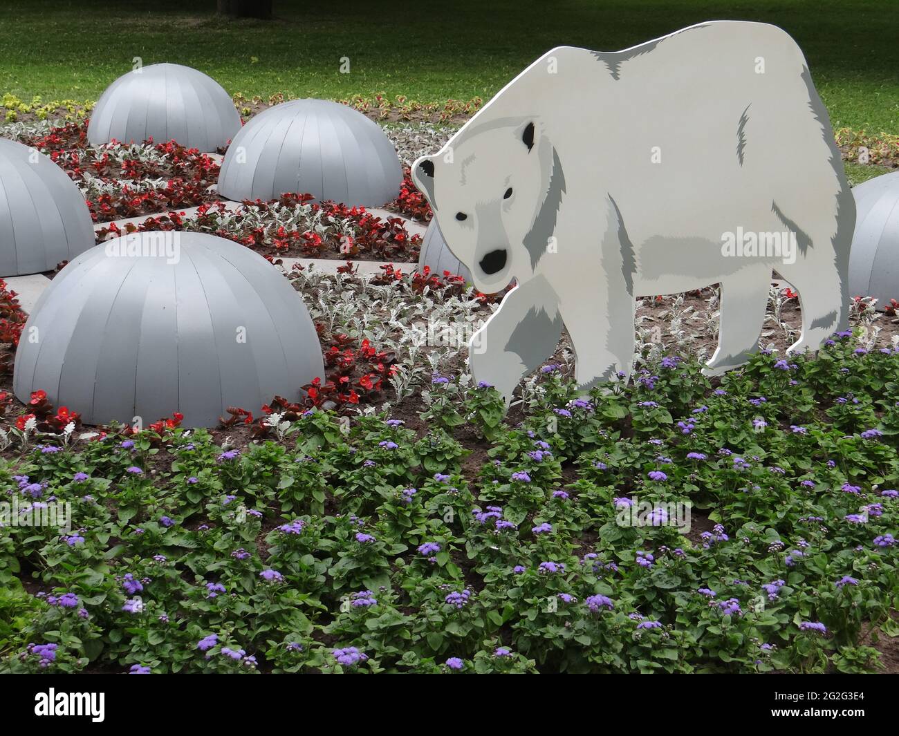 Flower Festival With Its Installations Is Set For Russian National Day On 12 June 21 St Petersburg Russia Stock Photo Alamy