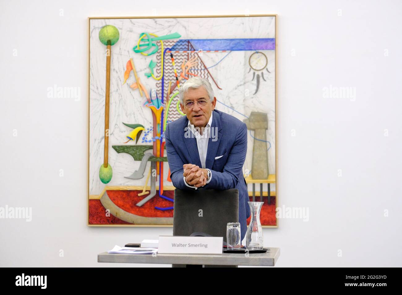 10.06.2021, Duisburg, Nordrhein-Westfalen, Deutschland - Walter Smerling, Direktor des MKM Museum Kueppersmuehle fuer Moderne Kunst in Duisburg, vor e Stock Photo