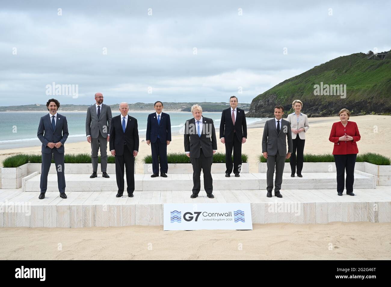 (left to right) Canadian Prime Minister Justin Trudeau, President of the European Council Charles Michel, US President Joe Biden, Japanese Prime Minister Yoshihide Suga, British Prime Minister Boris Johnson, Italian Prime Minister Mario Draghi, French President Emmanuel Macron, President of the European Commission Ursula von der Leyen and German Chancellor Angela Merkel, during the leaders official welcome and family photo in Carbis Bay, during the G7 summit in Cornwall. Picture date: Friday June 11, 2021. Stock Photo